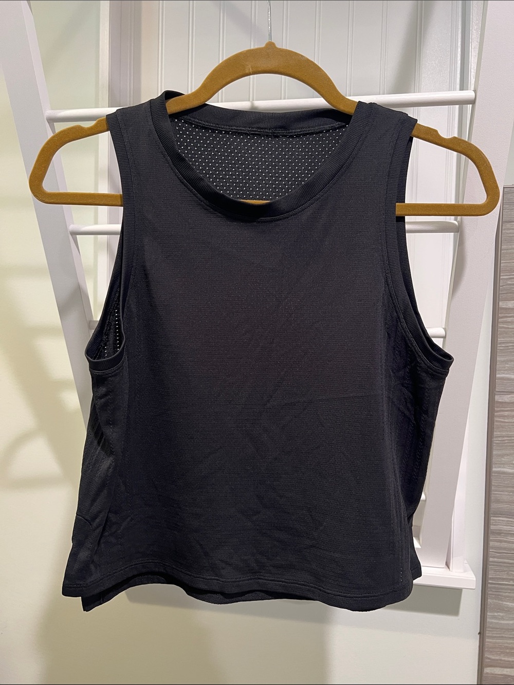 Lululemon Train to Be Tank Black 8 - Picture 5 of 7